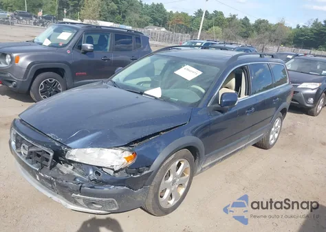 2011 Volvo Xc70 T6 z USA, uszkodzony, nr VIN YV4902BZ5B1096359